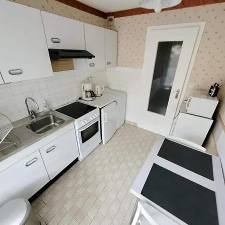 T1 Bis à Aix-les-bains, Piscine, Tennis Et Parking - Fr-1-555-76