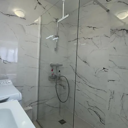 Apartment T1 Bis En Avec Parking A - Fr-1-555-76 *