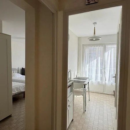 Apartment T1 Bis En Avec Parking A - Fr-1-555-76 Aix-les-Bains