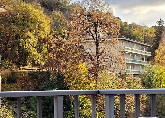 Apartment T1 Bis En Avec Parking A - Fr-1-555-76 Aix-les-Bains